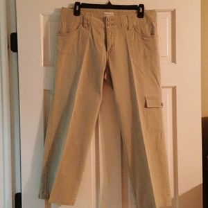 Khakis crop pants